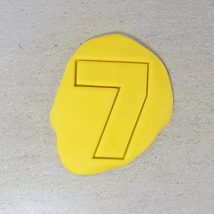 Number Cutters (Wide Version) 70mm - #7