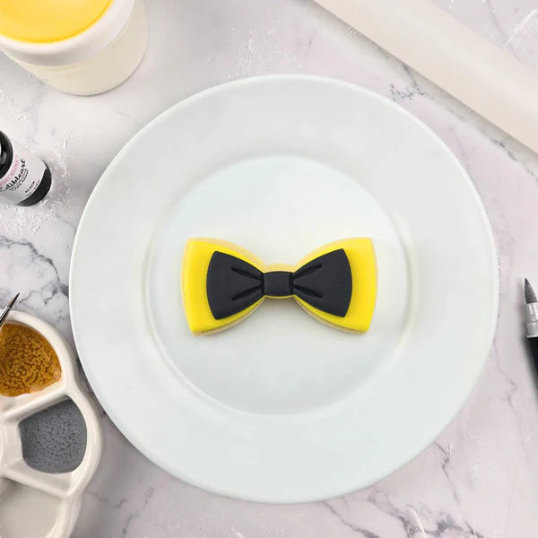 Bow Tie & Emma Bow Embosser & 2x Cutter Set