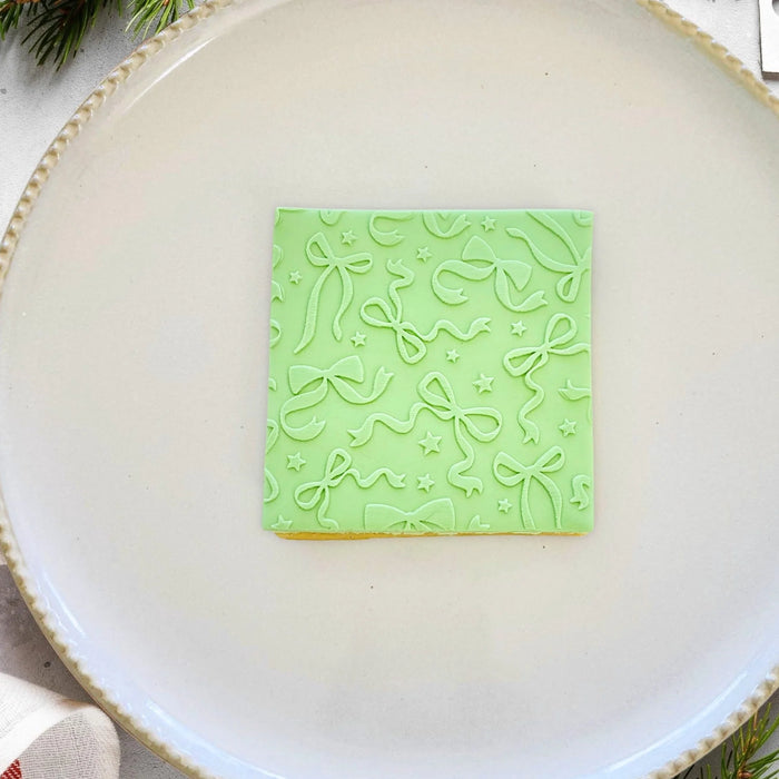 Bows and Stars Pattern Plate