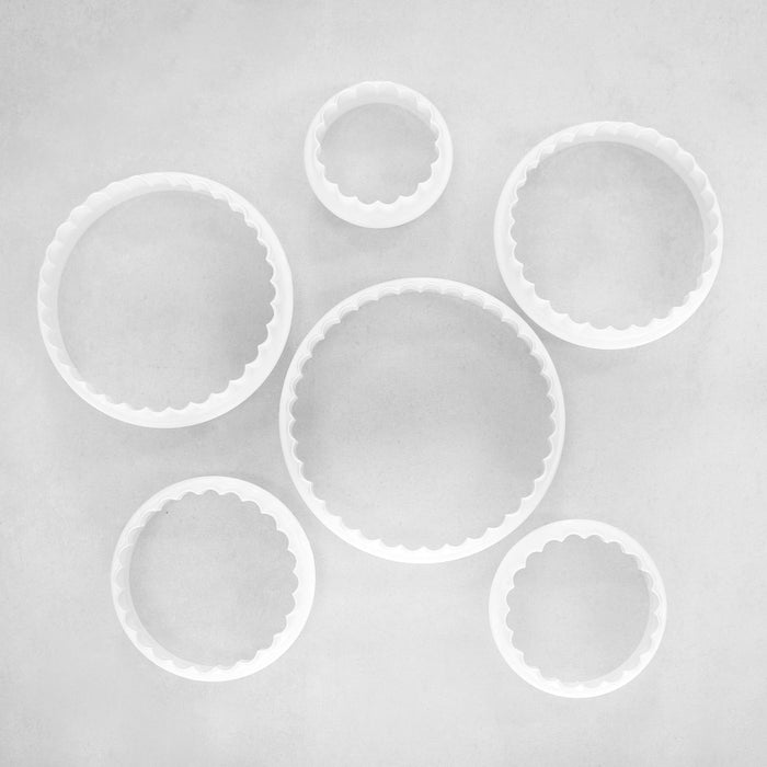 Plastic Plain Scalloped Round Cutter Set 6pc - LOYAL