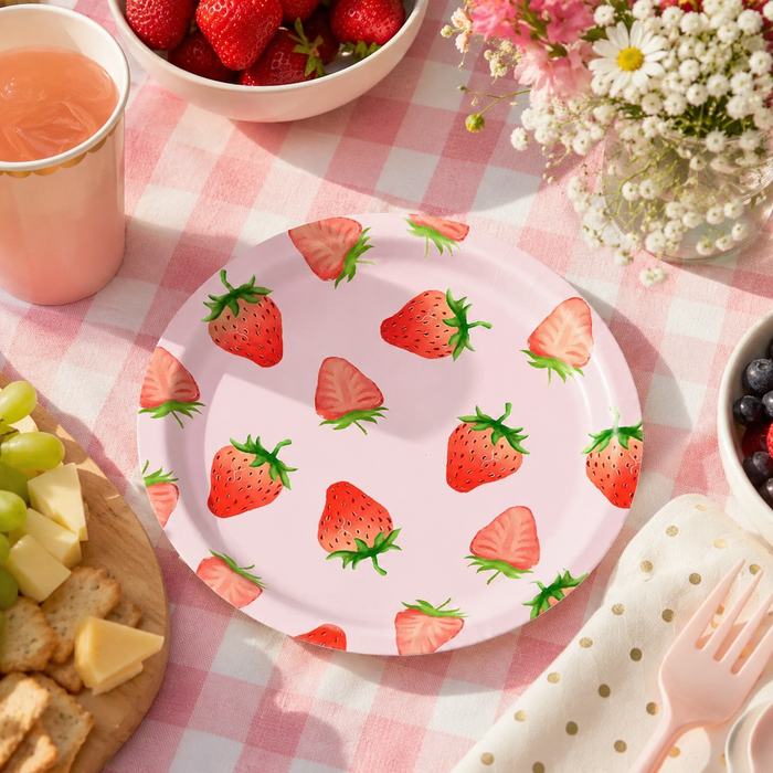 Strawberry Birthday 7inch Round Plates - 10pk