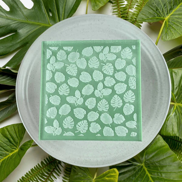 Monstera Leaves Pattern Plate