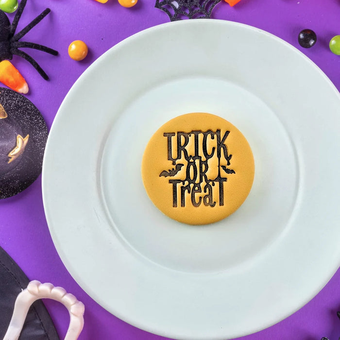 Trick or Treat Embosser - 60mm