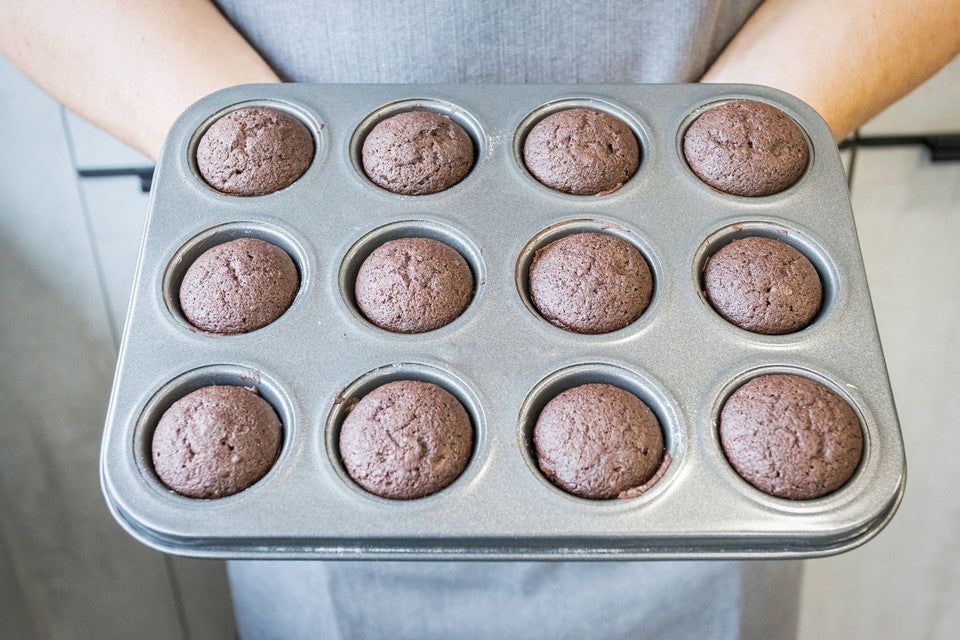 MasterCraft Heavy Base Mini Muffin Pan 12 Cupcake